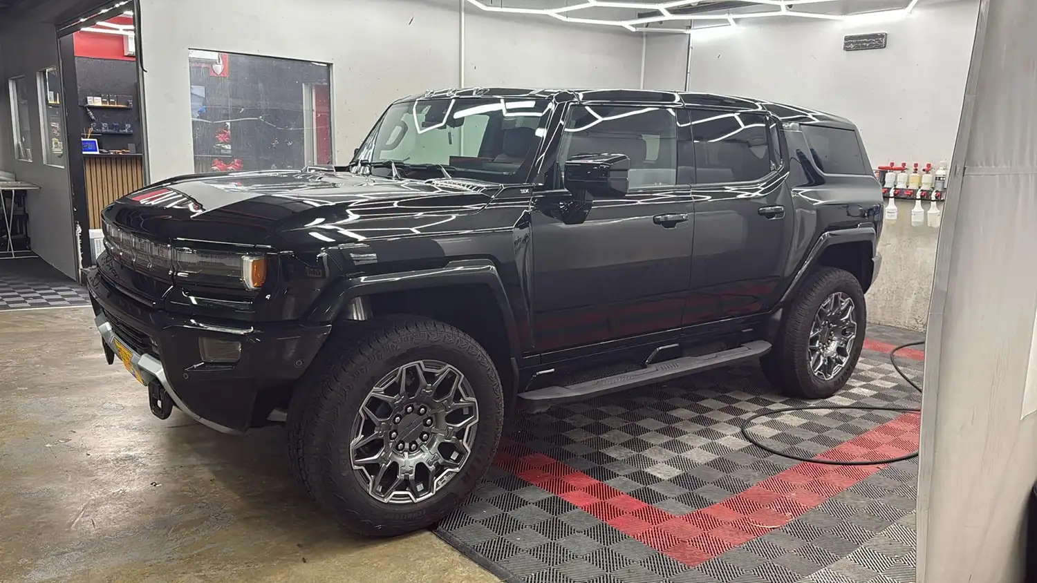 GAC-Hummer-Suv-1