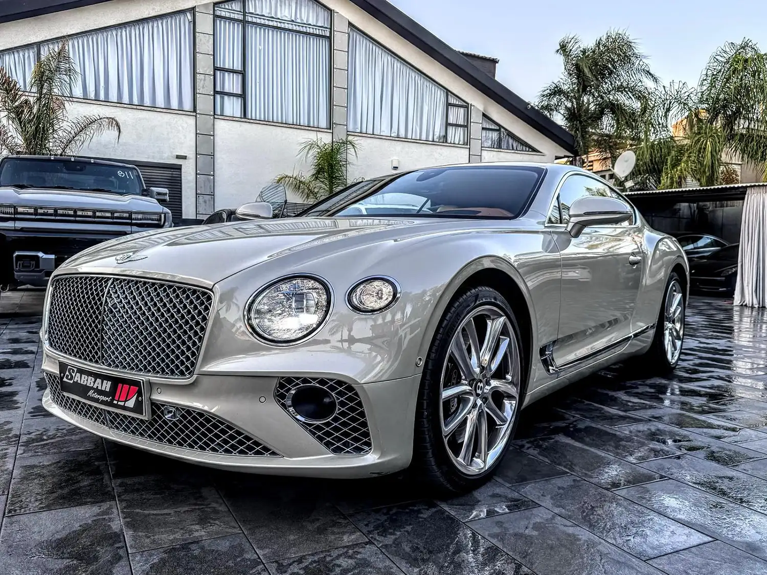 Gt-coltinentall-Mulliner-12w-1